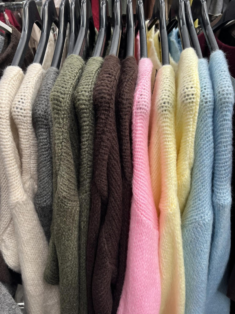 Pulls & Sweats